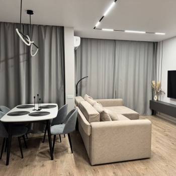 Сдается 2-х комнатная квартира, 75 м²