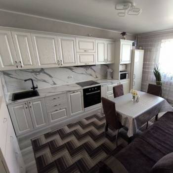 Продается 1-комнатная квартира, 43 м²