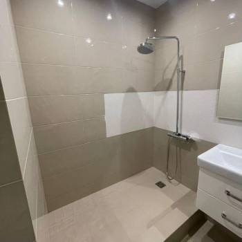Продается 1-комнатная квартира, 43 м²