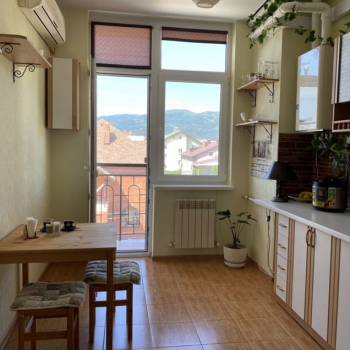 Продается 1-комнатная квартира, 43 м²