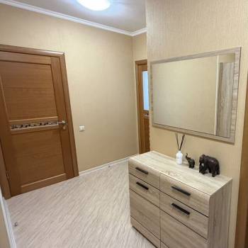 Продается 1-комнатная квартира, 47,7 м²