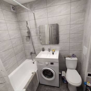Сдается Многокомнатная квартира, 64 м²