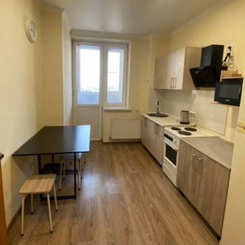 Сдается 1-комнатная квартира, 37 м²