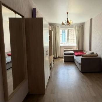 Сдается 1-комнатная квартира, 35 м²