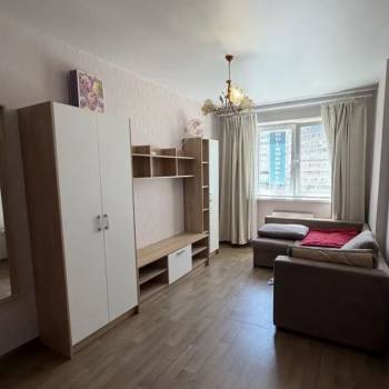 Сдается 1-комнатная квартира, 35 м²