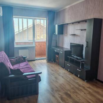 Продается 1-комнатная квартира, 42 м²