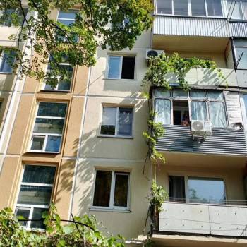 Продается Многокомнатная квартира, 77,2 м²