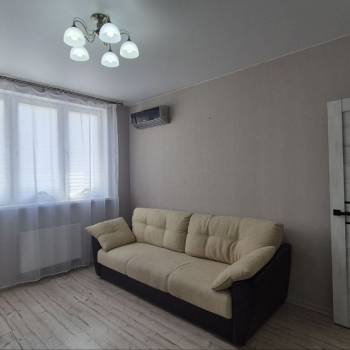 Сдается 1-комнатная квартира, 39 м²