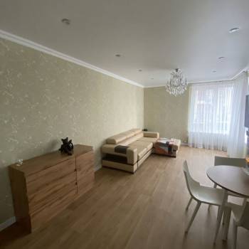 Сдается 2-х комнатная квартира, 60 м²