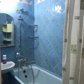 Продается Многокомнатная квартира, 73,8 м²