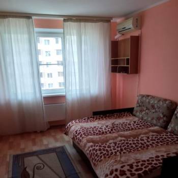 Сдается 1-комнатная квартира, 38 м²