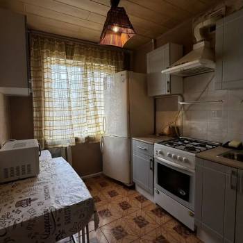 Сдается Многокомнатная квартира, 61 м²