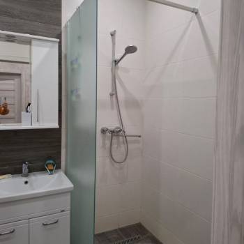 Продается 1-комнатная квартира, 40 м²