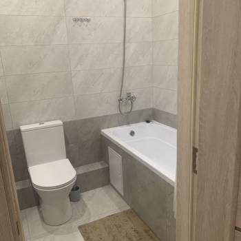 Сдается 1-комнатная квартира, 42 м²