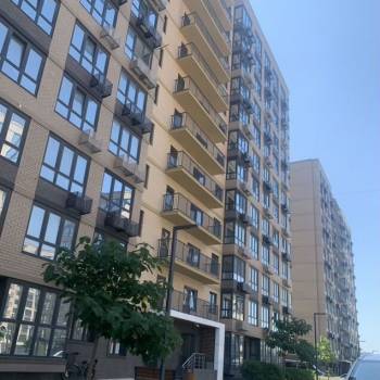 Сдается 1-комнатная квартира, 42 м²