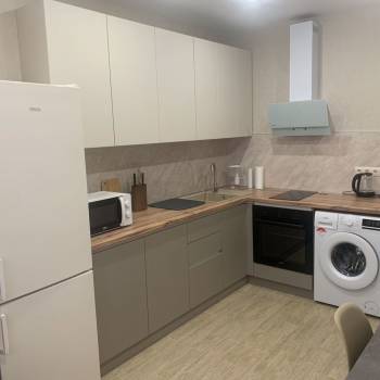 Сдается 1-комнатная квартира, 42 м²