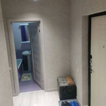 Сдается 1-комнатная квартира, 42 м²