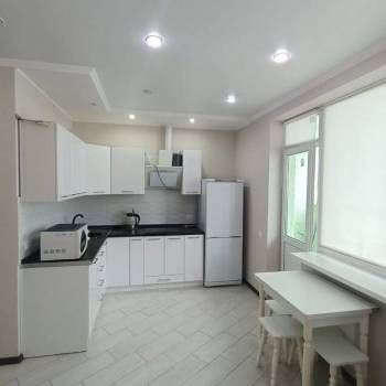 Сдается 1-комнатная квартира, 42 м²