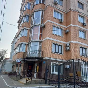 Сдается 1-комнатная квартира, 46 м²