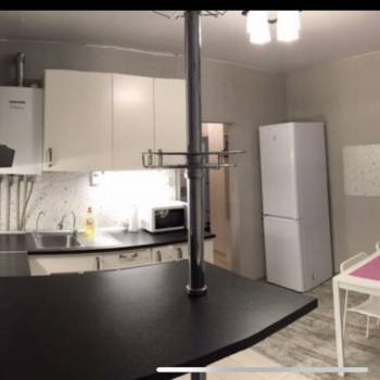 Сдается 1-комнатная квартира, 43 м²