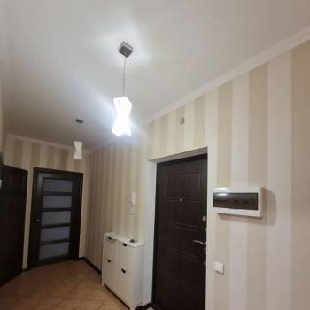 Сдается 1-комнатная квартира, 49 м²