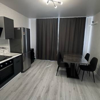Сдается 1-комнатная квартира, 45 м²