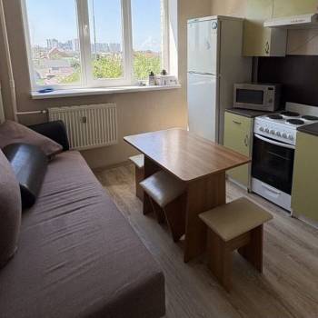 Сдается 1-комнатная квартира, 36 м²