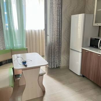 Сдается 1-комнатная квартира, 41 м²