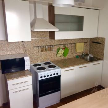 Сдается 1-комнатная квартира, 40 м²
