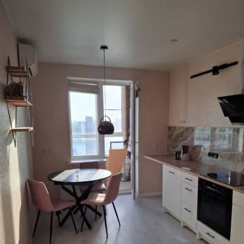 Сдается 2-х комнатная квартира, 67 м²
