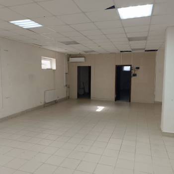 Сдается Нежилое помещение, 219 м²
