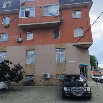 Сдается Нежилое помещение, 219 м²