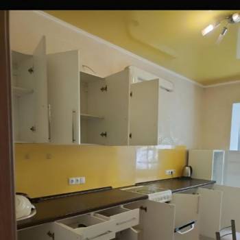Сдается 1-комнатная квартира, 52 м²