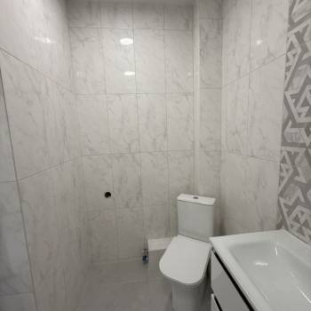 Продается 1-комнатная квартира, 35 м²