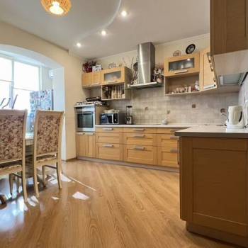 Продается 2-х комнатная квартира, 72,4 м²