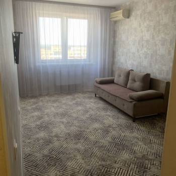 Сдается 1-комнатная квартира, 37 м²
