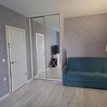 Продается 1-комнатная квартира, 36 м²