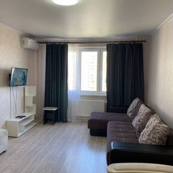 Сдается 1-комнатная квартира, 37,9 м²
