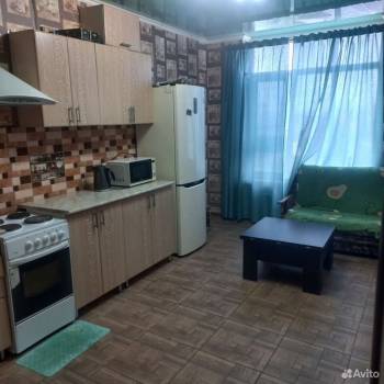 Сдается 1-комнатная квартира, 45 м²