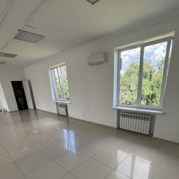 Сдается Нежилое помещение, 115 м²