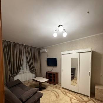 Сдается 1-комнатная квартира, 36 м²