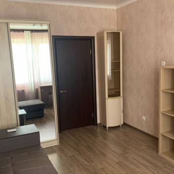 Продается 1-комнатная квартира, 41,3 м²