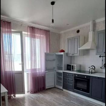 Продается 1-комнатная квартира, 37,6 м²