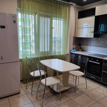 Сдается 2-х комнатная квартира, 62 м²
