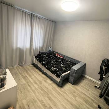 Продается 1-комнатная квартира, 29,8 м²