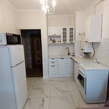 Продается 1-комнатная квартира, 40 м²