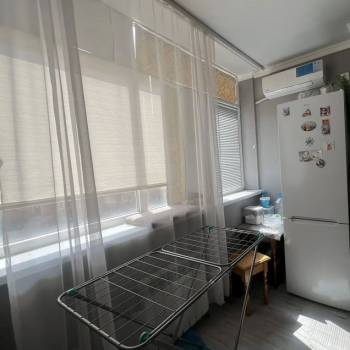 Продается 1-комнатная квартира, 43 м²