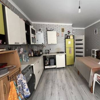 Продается 1-комнатная квартира, 43 м²