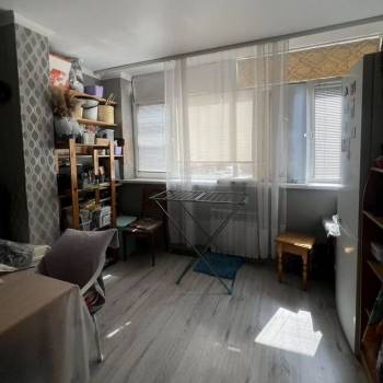 Продается 1-комнатная квартира, 43 м²