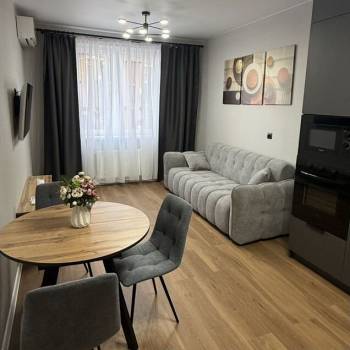 Сдается 1-комнатная квартира, 43 м²